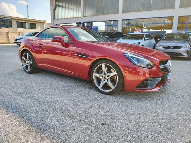 MERCEDES-BENZ SLC 300 Premium