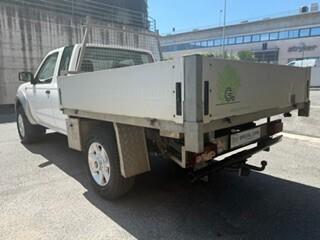 Nissan NP300 2.5 Dci King Cab Gancio traino