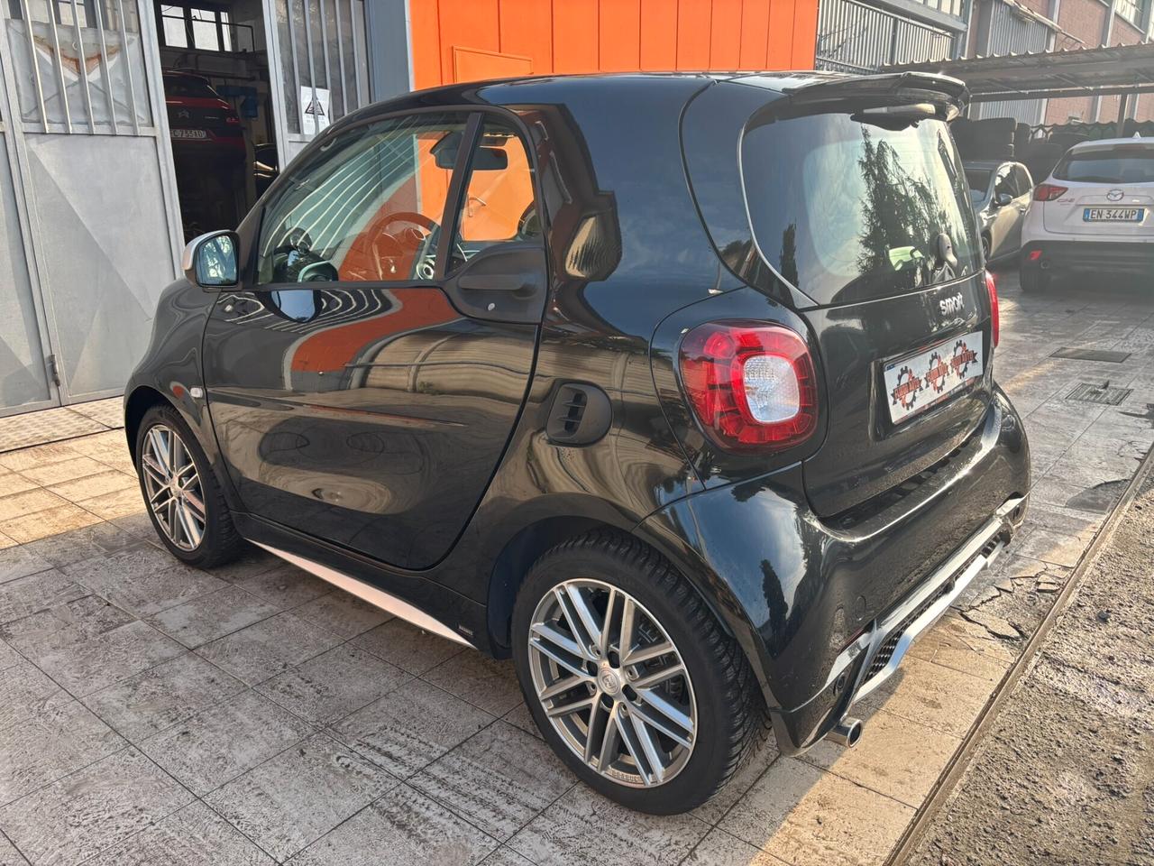 Smart ForTwo 90 0.9 Turbo twinamic Urbanrunner allestimento brabus