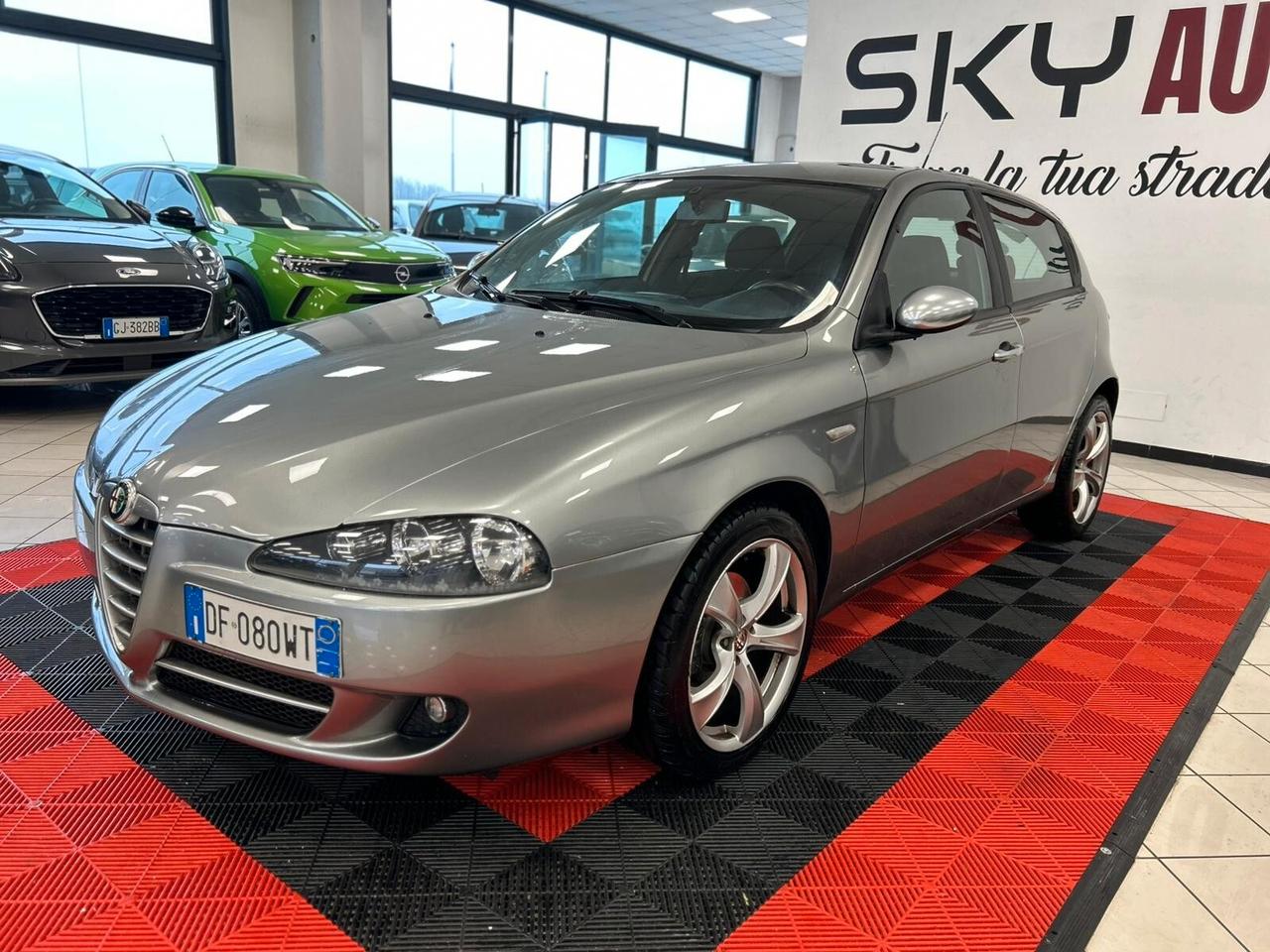 Alfa Romeo 147 1.9 JTD M-JET 16V 5 porte Q2