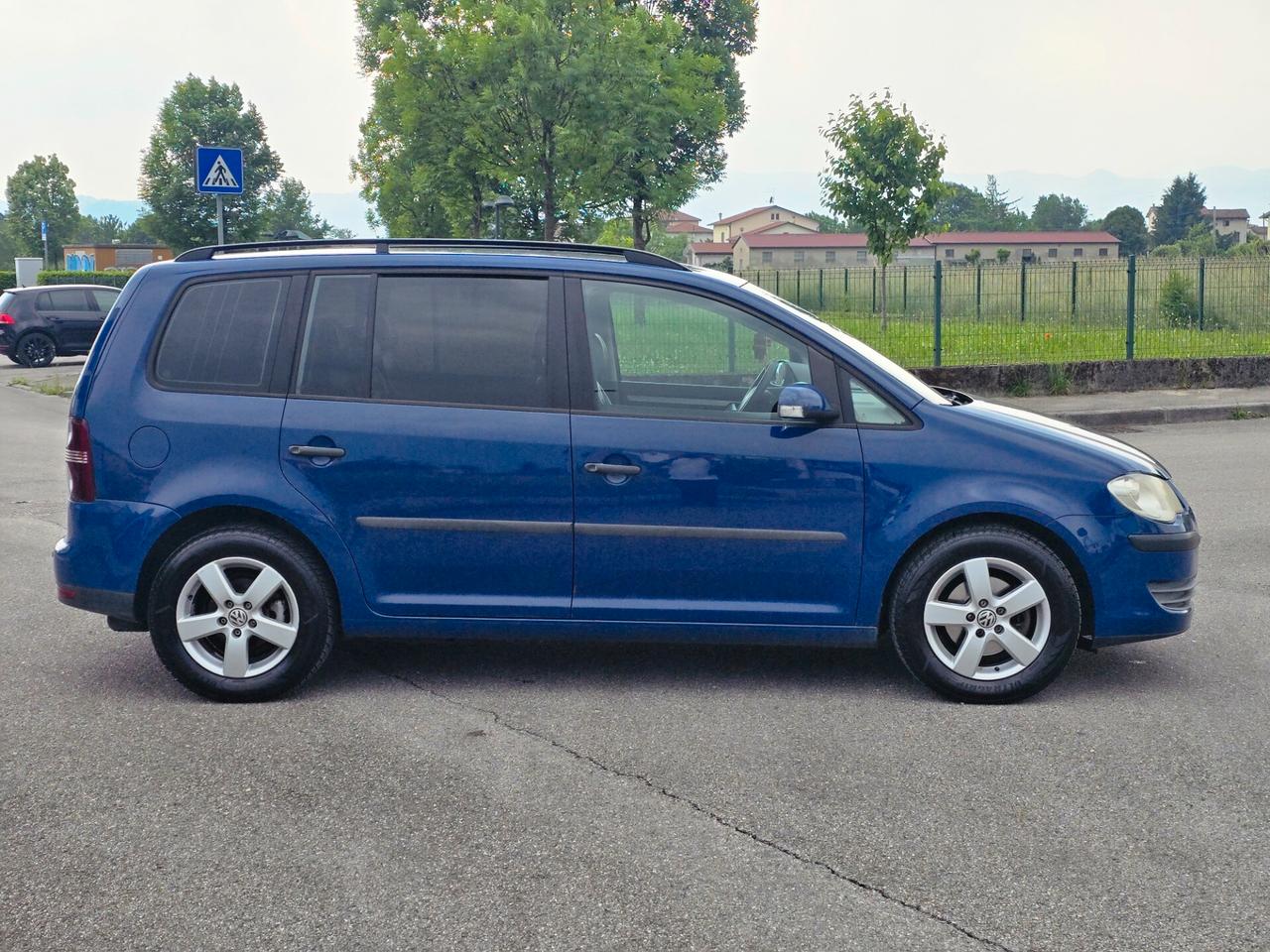 Volkswagen Touran 2.0 B/METANO 7 POSTI