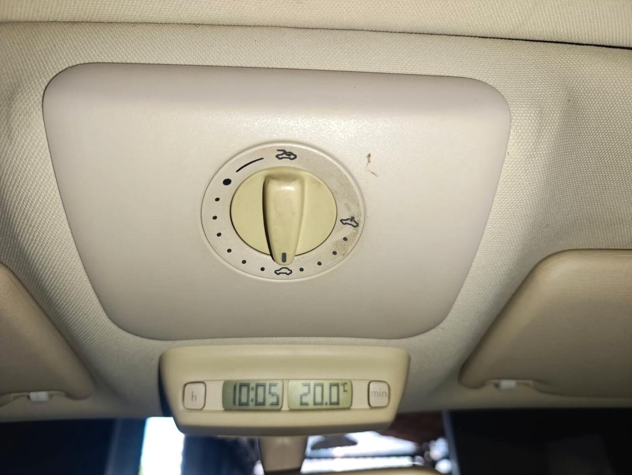 Volkswagen New Beetle del 2007 - benzina 140.000 km -