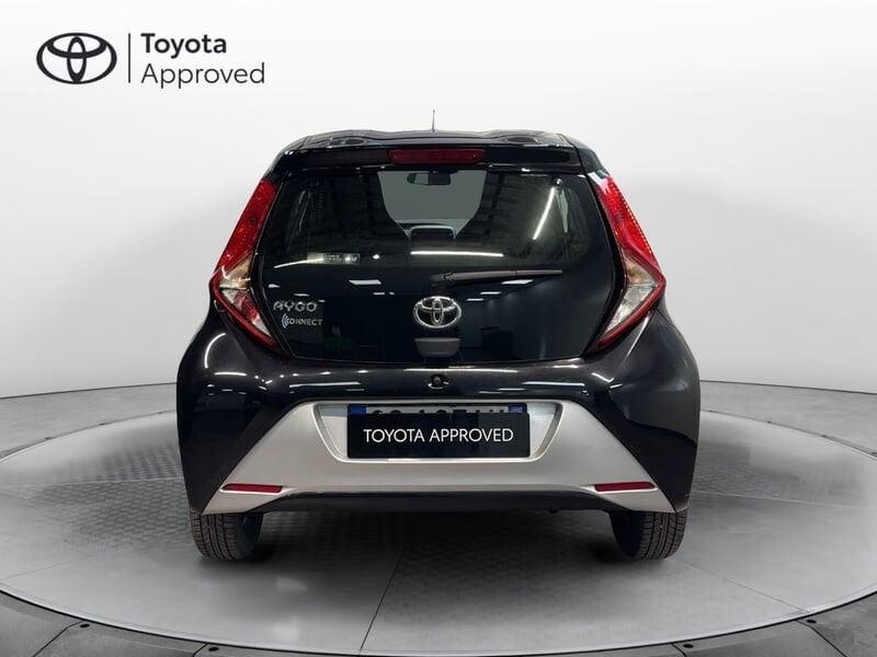 Toyota Aygo Connect 1.0 VVT-i 72 CV 5 porte x-fun