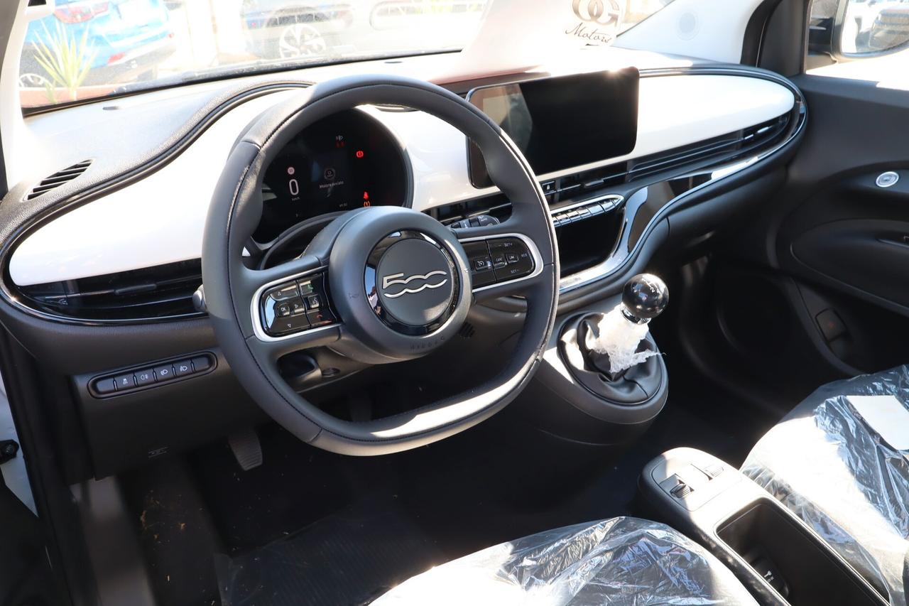 FIAT New 500 1.0cc 65cv Hybrid ICON + Pack Comfort