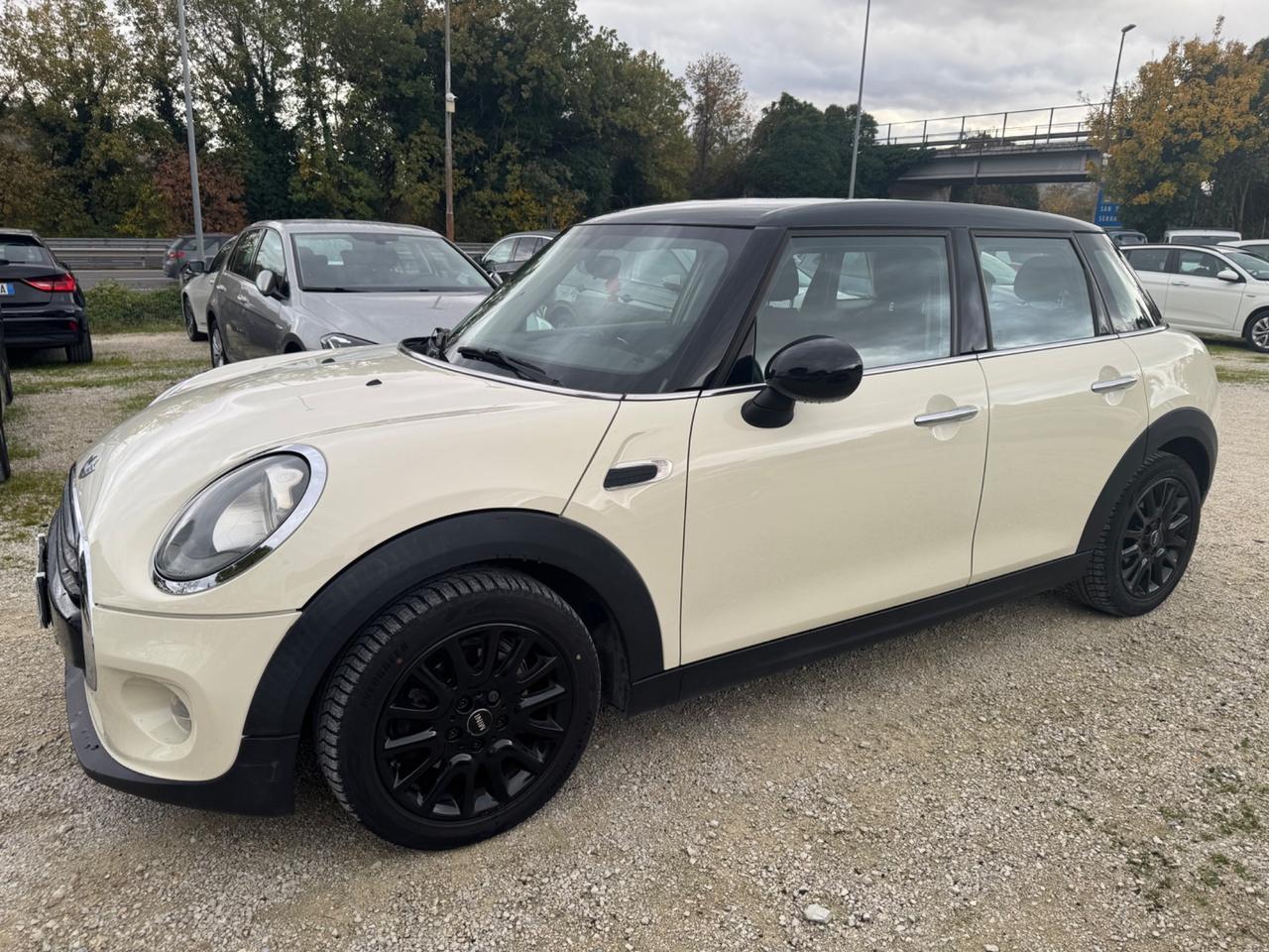 Mini 1.5 Cooper D 116 Cv 5 porte Neopatentati