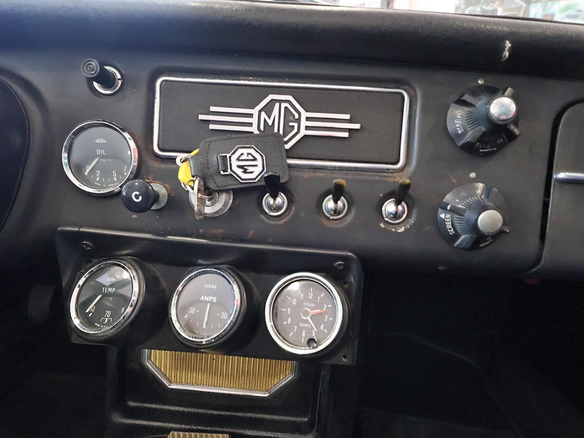 Mg MGB B ASI con CRS 1963