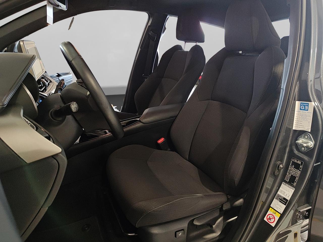 Toyota C-HR 1.8 Hybrid E-CVT Trend