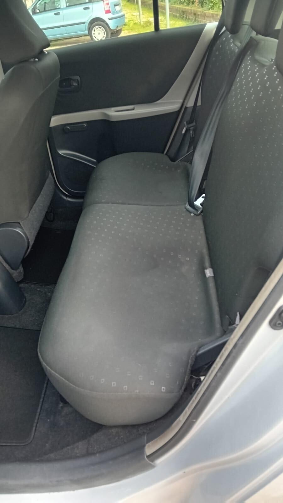 Toyota Yaris 1.0 5 porte Sol