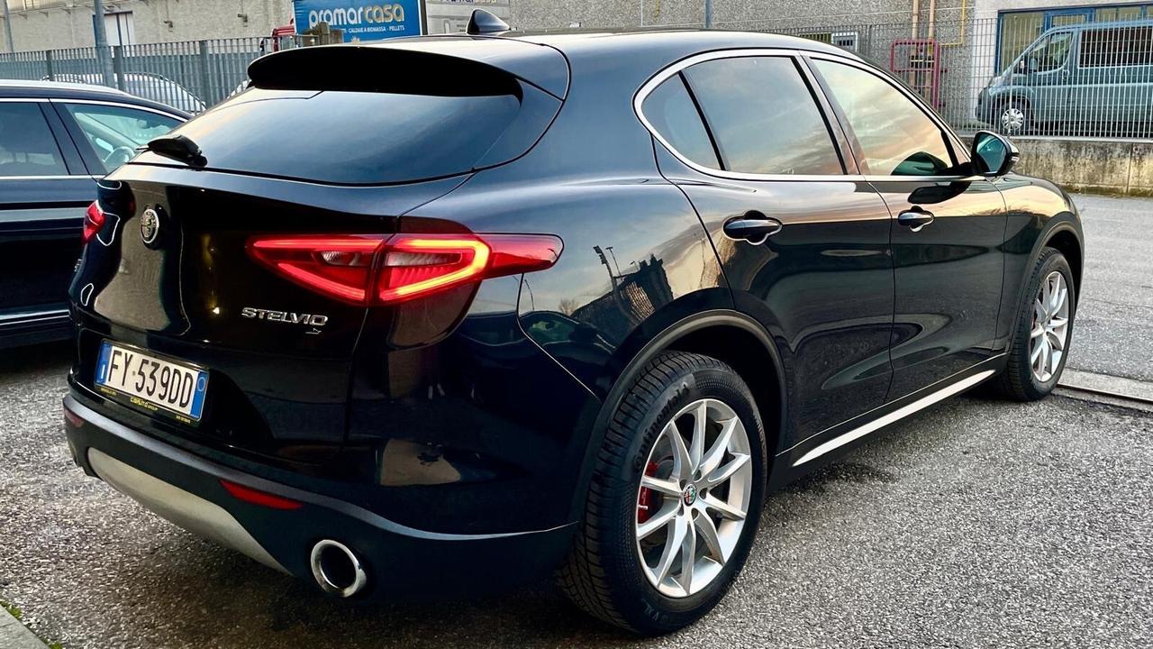 ALFA ROMEO STELVIO 2.2 TURBODIESEL AT8 Q4 190CV – LED, PORTELLONE ELETTRICO, CRUISE CONTROL