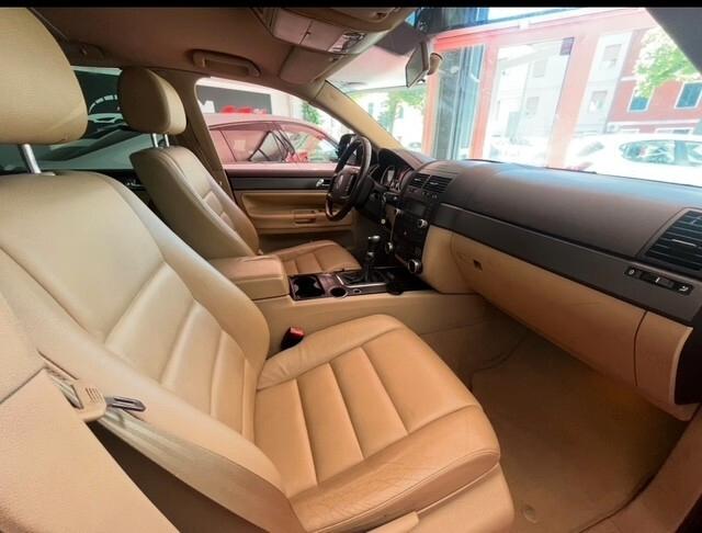 VOLKSWAGEN TOUAREG EXCLUSIVE 2.5 4X4 TDI RS PELLE TOTALE CERCHI DA 18