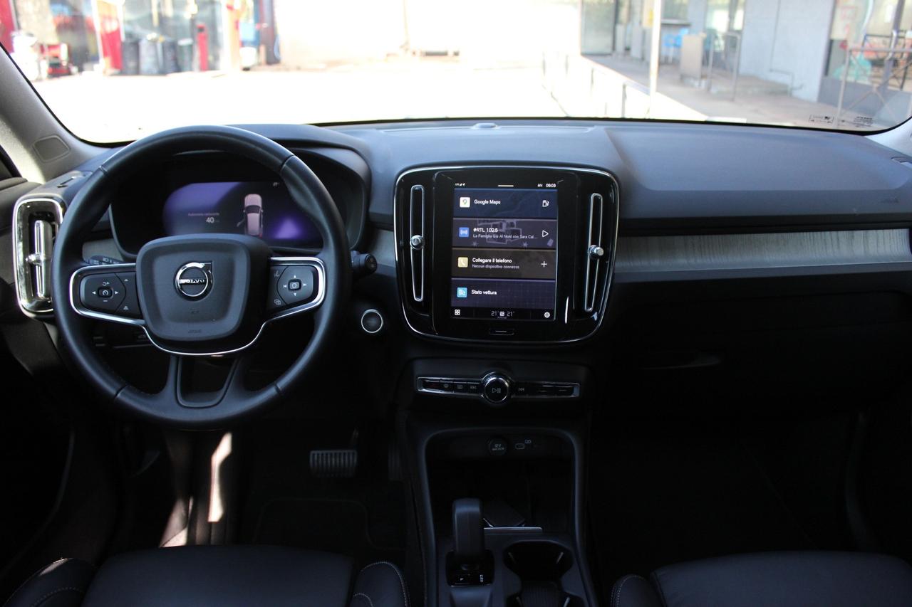 Volvo XC40 B3 AUTOMATICO CORE INTERNI IN PELLE CERCHI