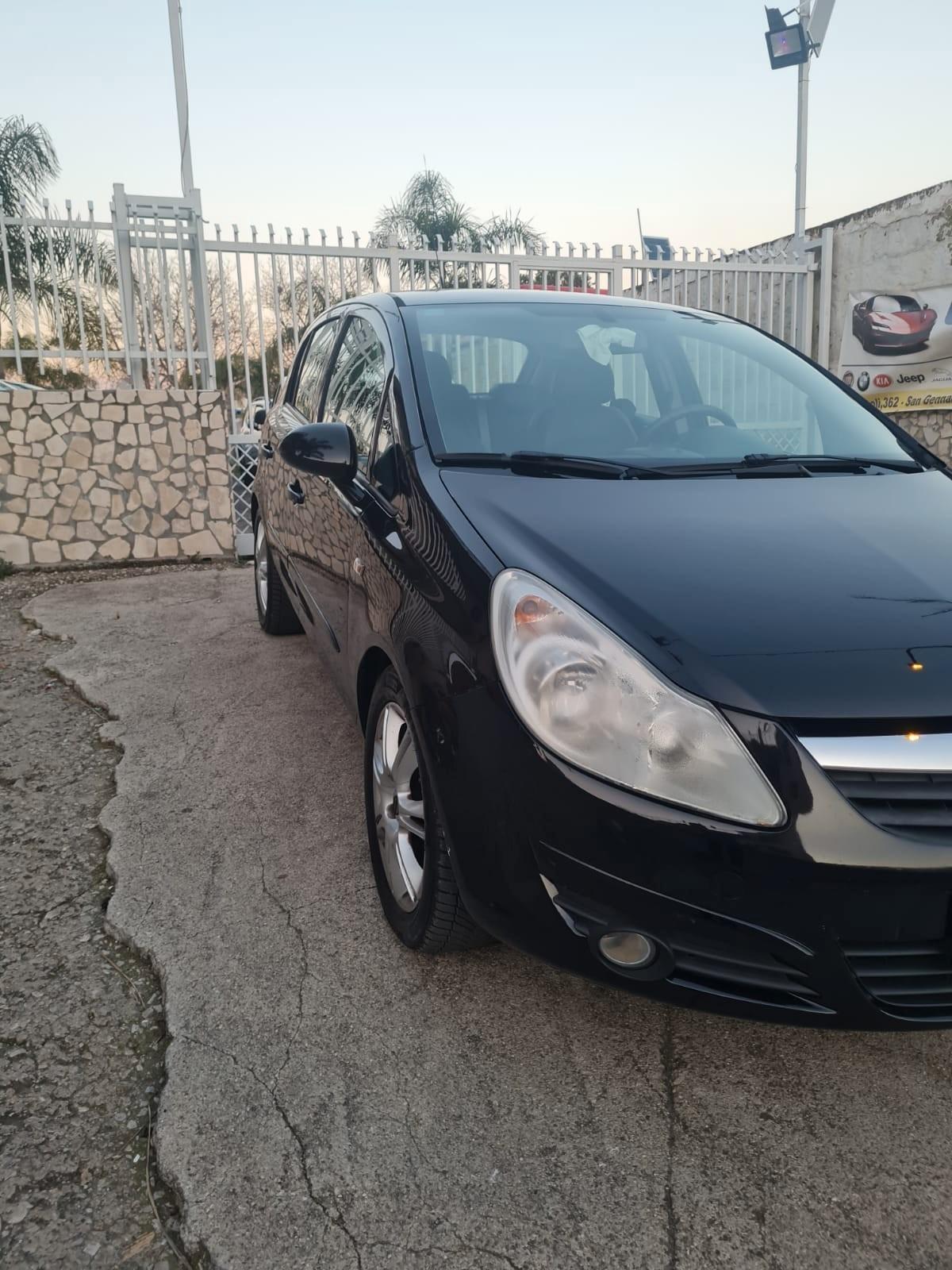 Opel Corsa 1.2 5 porte Enjoy