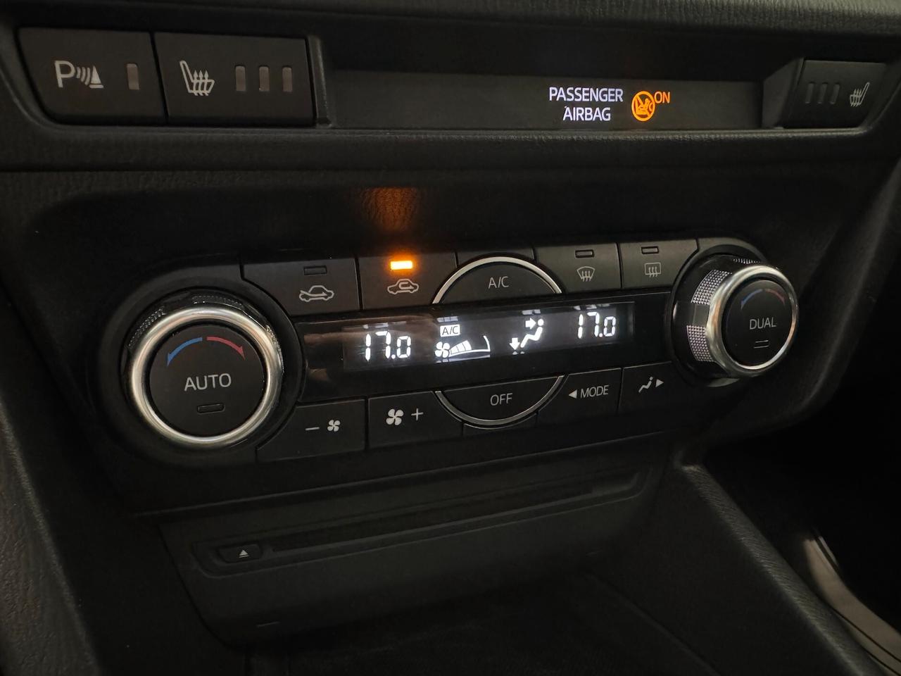 Mazda 3 Mazda3 2.2 Skyactiv-D Exceed