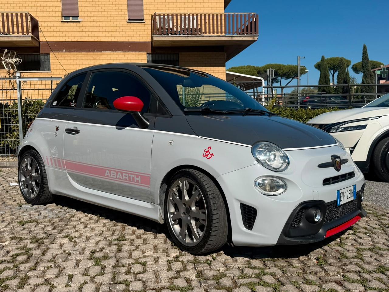 Abarth 500 C 1.4 Turbo T-Jet Custom