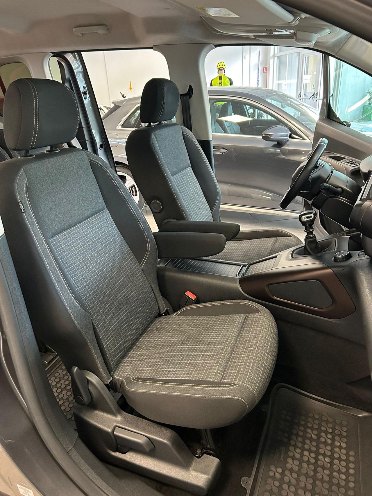 Peugeot Rifter BlueHDi 130 S&S GT Line Standard
