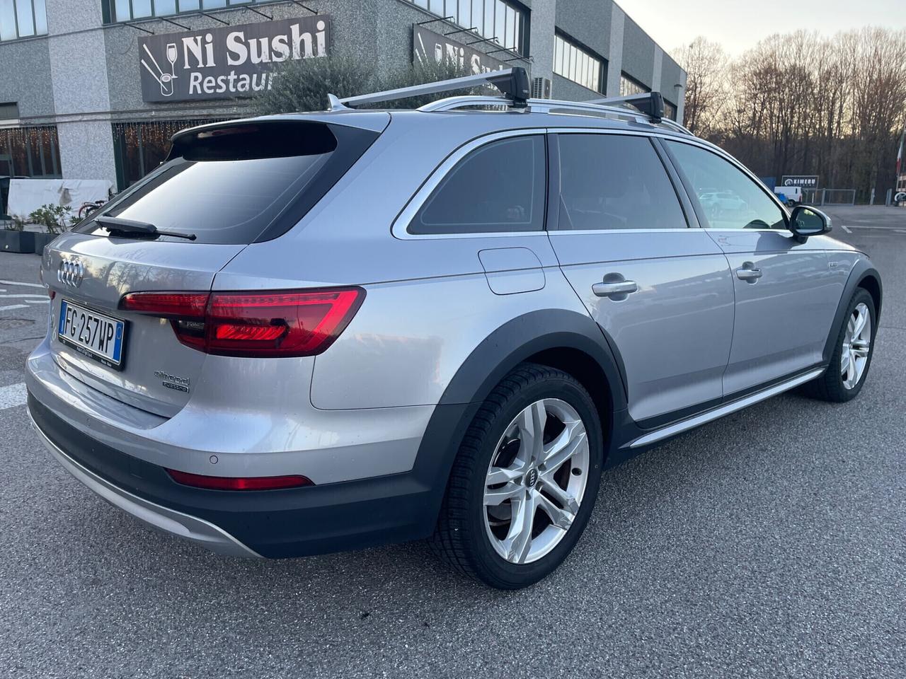 Audi A4 allroad 3.0 TDI 218 CV*Automatik*Pelle*Navi