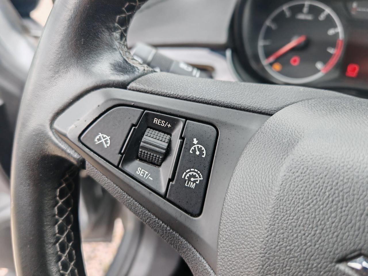 OPEL CORSA 1.2 BLACK EDITION UNIPROPRIETARIO OK NEOPATENTATI