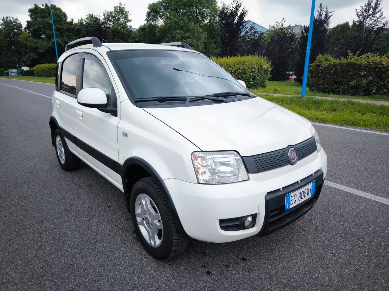 FIAT PANDA 4X4 1,3 MJT CLIMBING- 2011-GANCIO TRAINO-ELD