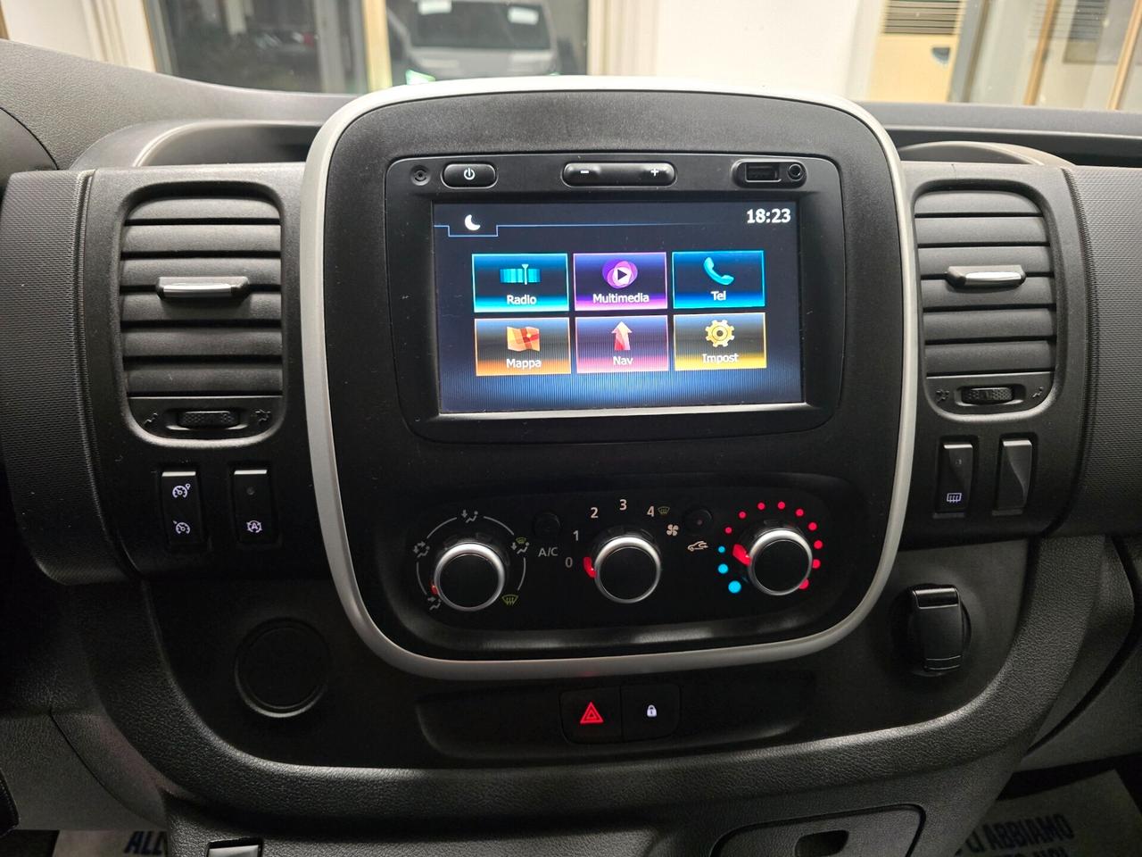 Renault Trafic T29 2.0 dCi 120CV PL-TN Intens 2020