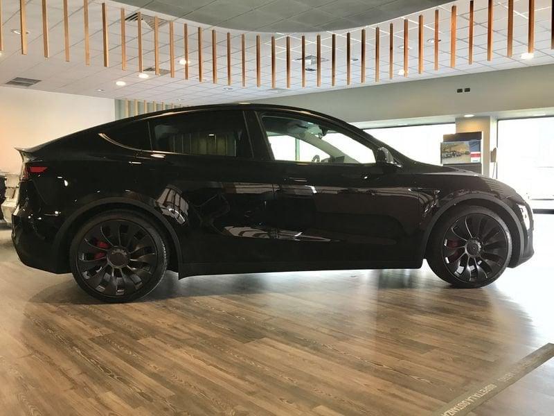 Tesla Model Y Performance AWD