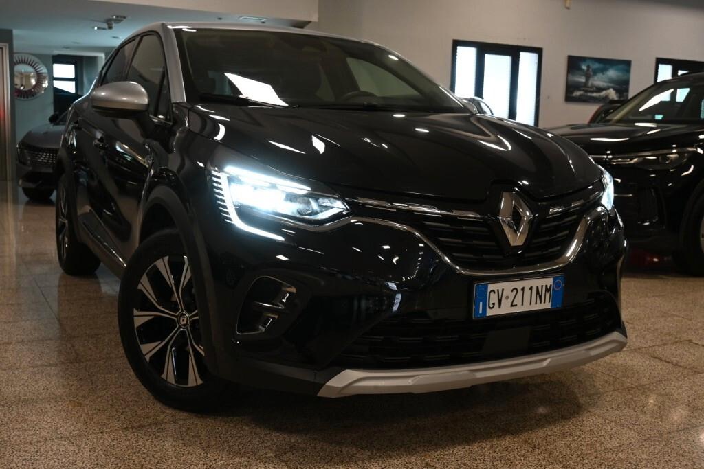 RENAULT CAPTUR 1.0 TCE 90CV TECHNO ( FARI LED - TETTO BICOLORE - NAVI - MIRROR - PDC - TELECAMERA POST. - CERCHI 17 )