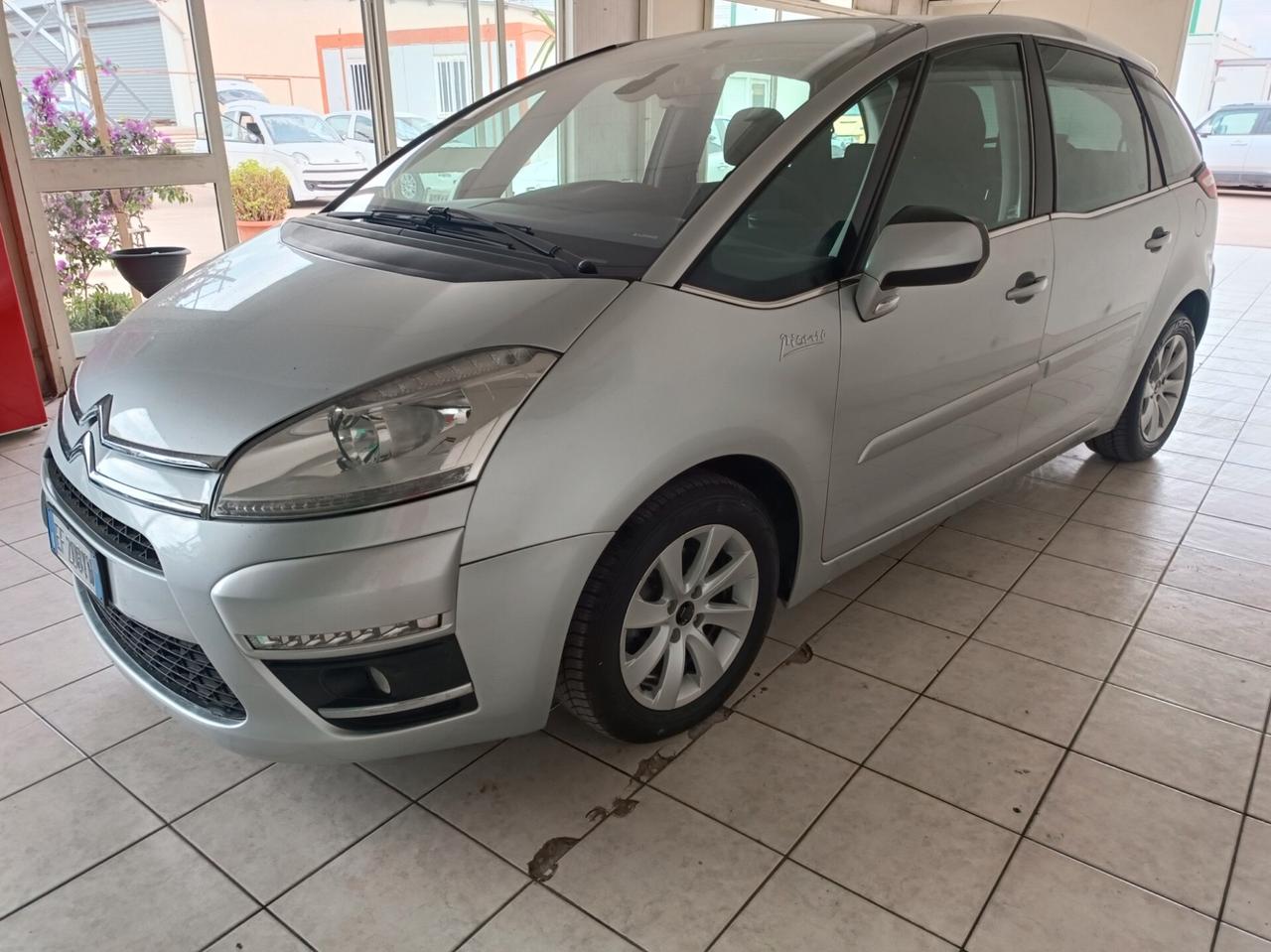 Citroen C4 Picasso business