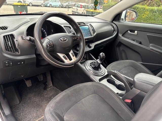 KIA SPORTAGE 1.7 CRDI VGT 2WD RETROCAMERA