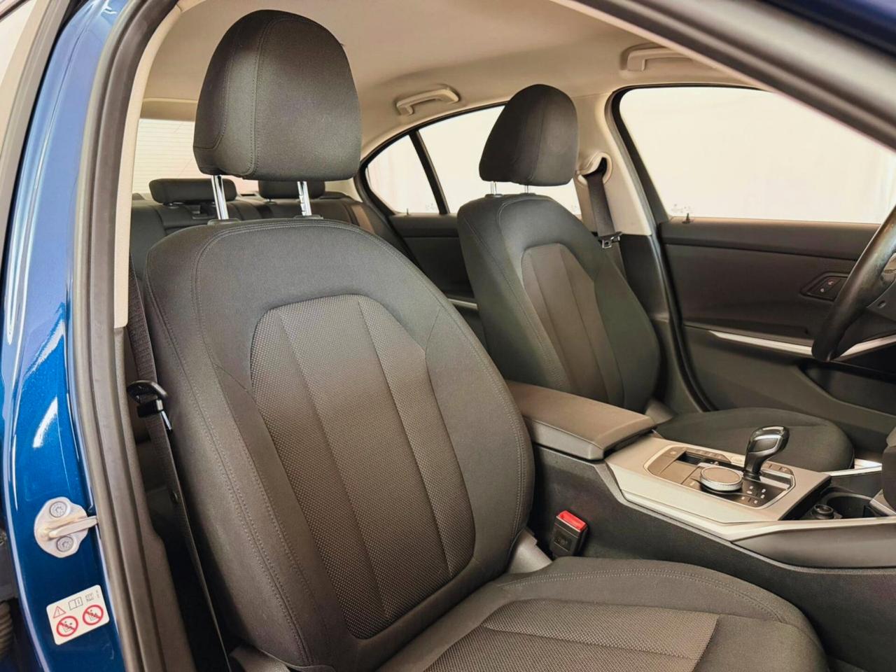 Bmw 318d 48V Business Advantage