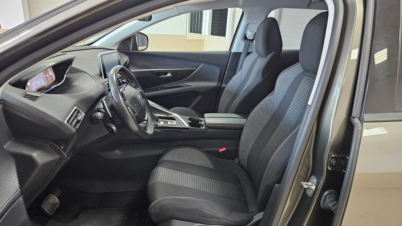 Peugeot 3008 BlueHDi 130 S&S Allure