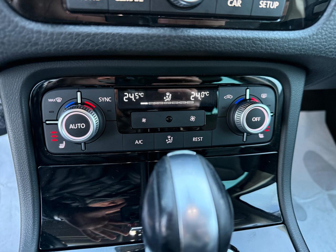 Volkswagen Touareg 3.0 TDI 204 CV . Executive