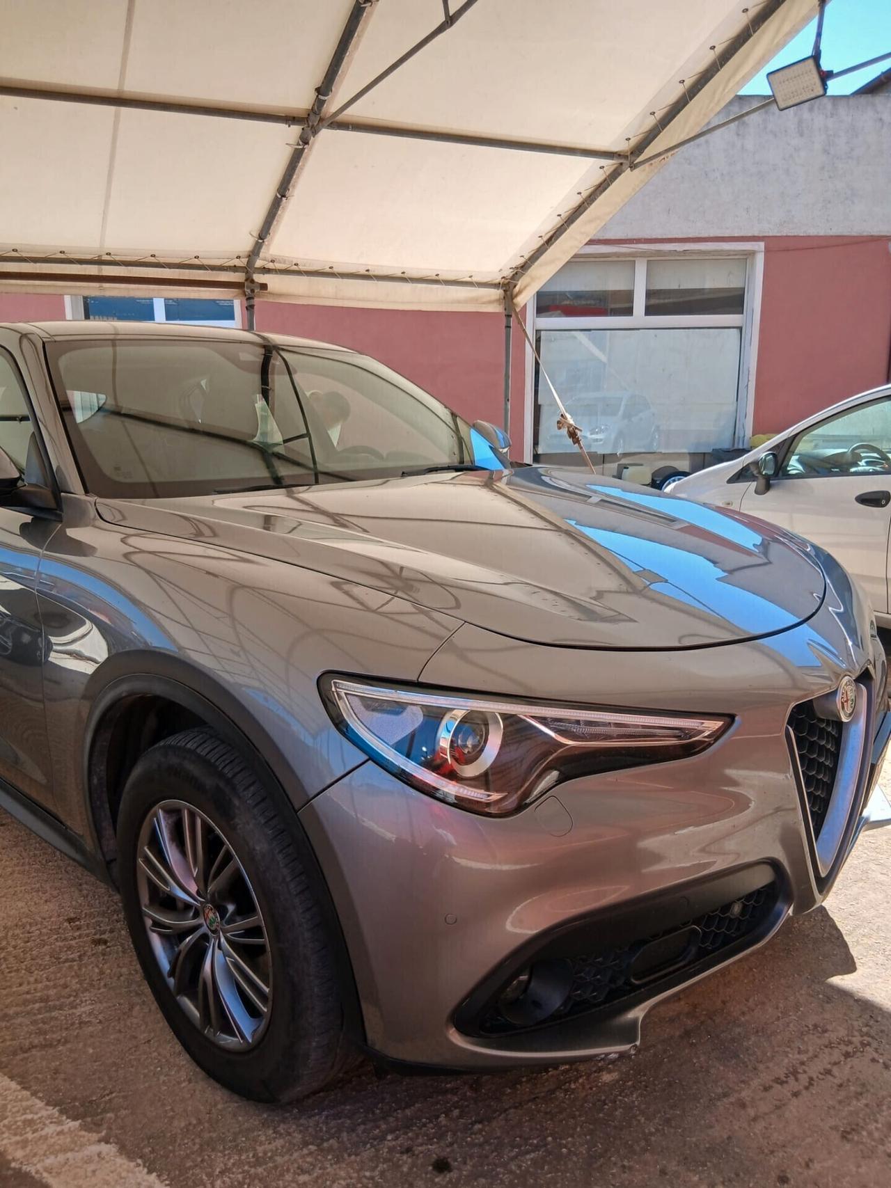 Alfa Romeo Stelvio 2.2 Turbodiesel 210 CV AT8 Q4