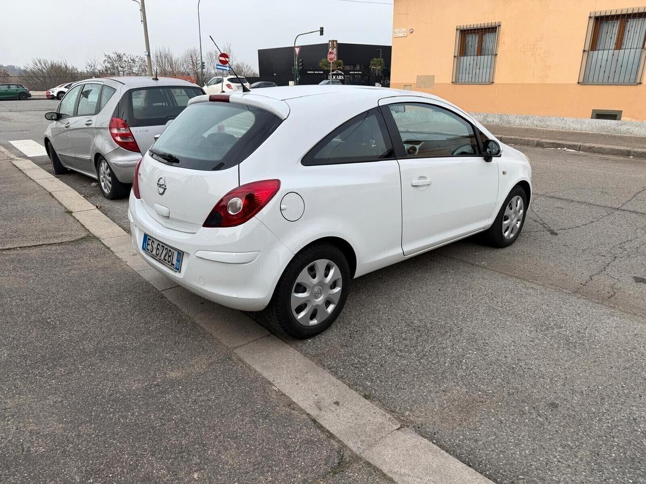 Opel Corsa 1.0 12V 3 porte Elective