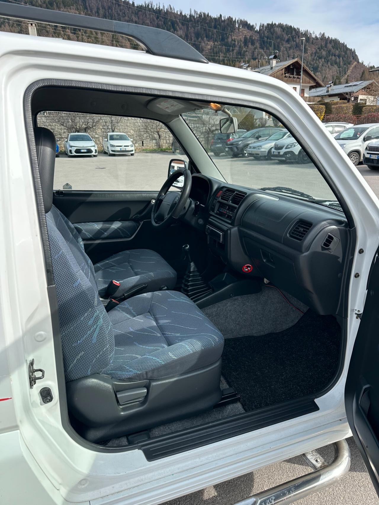 Suzuki Jimny 1.3i 16V cat 4WD JLX