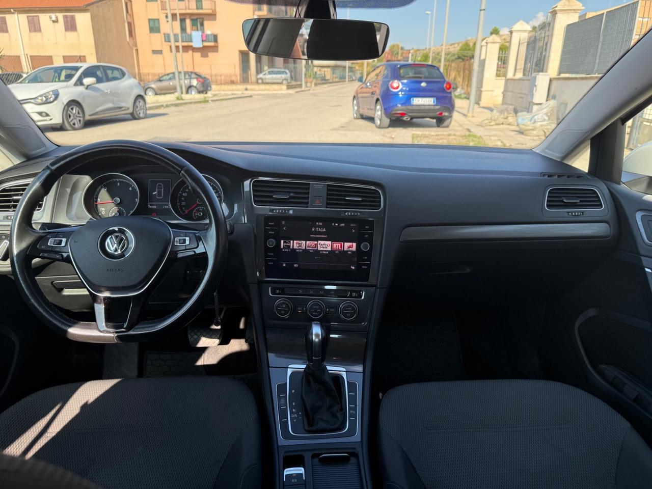 Volkswagen Golf 1.6 TDI 115CV DSG 5p. Business BlueMotion Technology