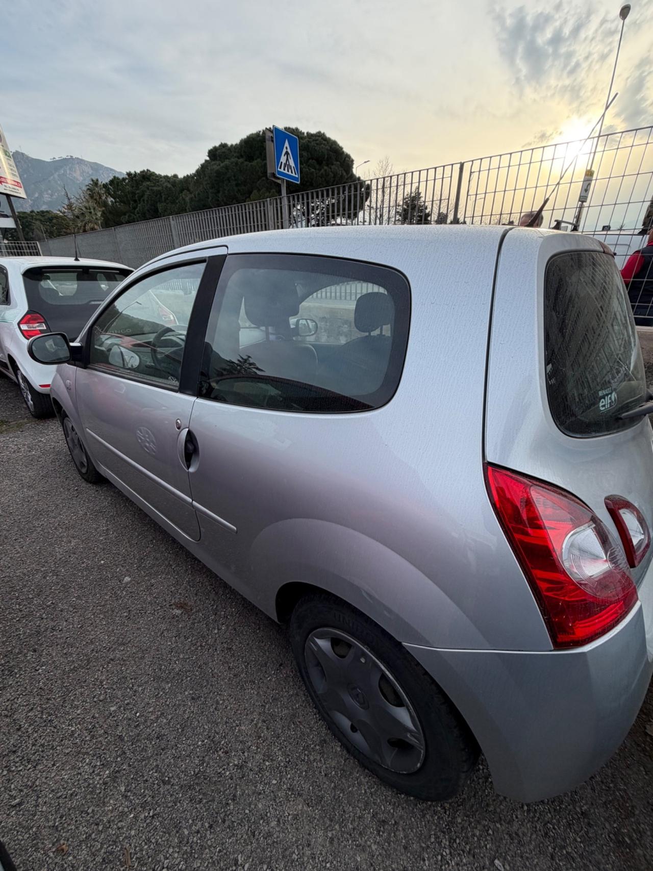 Renault Twingo 1.2 70cv