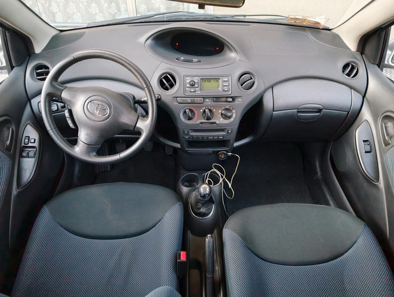 Toyota Yaris 1.0i 16V cat 5 porte Expo