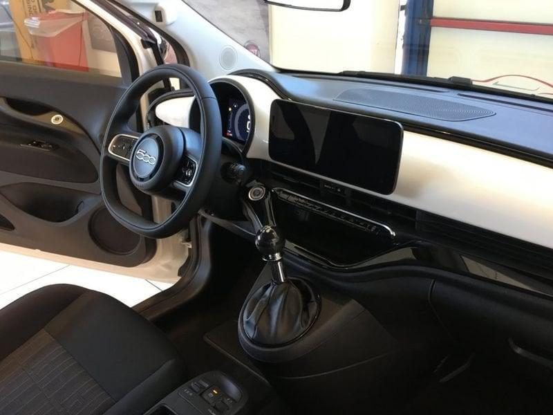 FIAT 500 Hybrid Hybrid Icon MY26 PACK STYLE