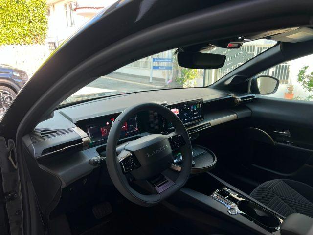 LANCIA Ypsilon Hybrid e-DCT LX da e229,00 mensili