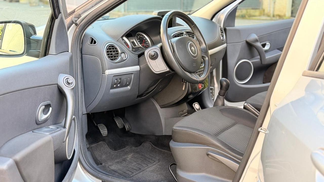 Renault Clio 1.2 16V 5 porte 20th Anniversario