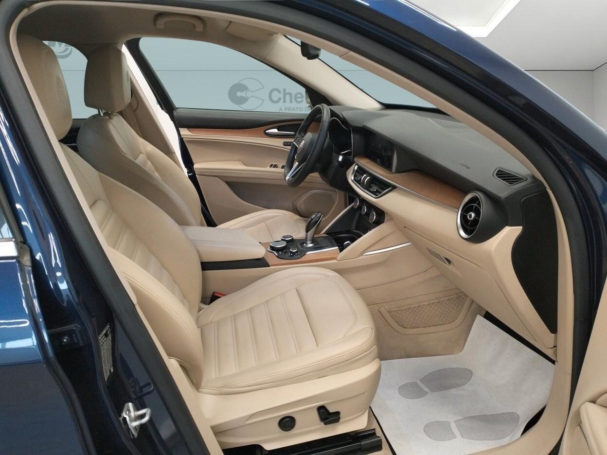 Alfa Romeo Stelvio 2.2 Turbodiesel 150 CV AT8 RWD Business