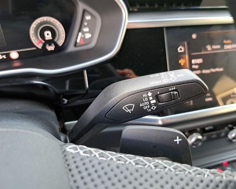 Audi Q3 SPB 35 TDI S tronic Identity Black