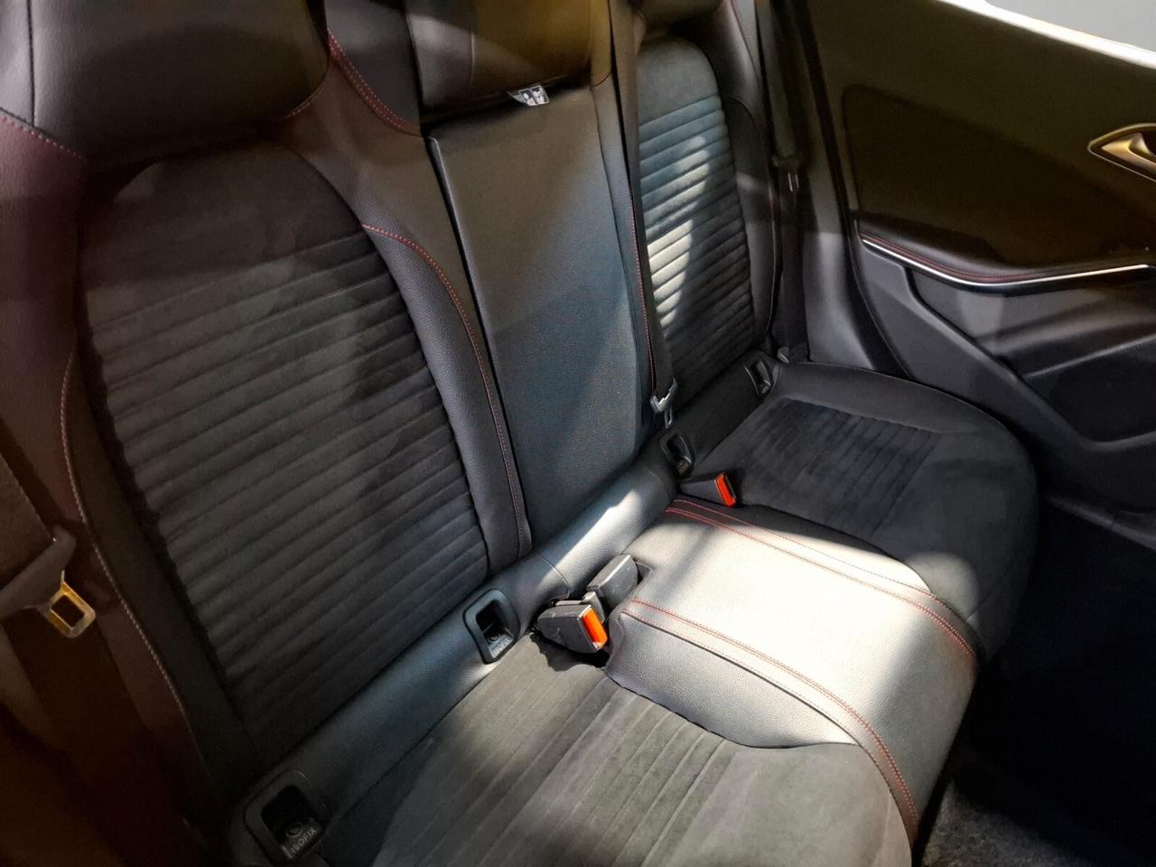 Mercedes-benz GLA 200 GLA 200 d Premium full optional