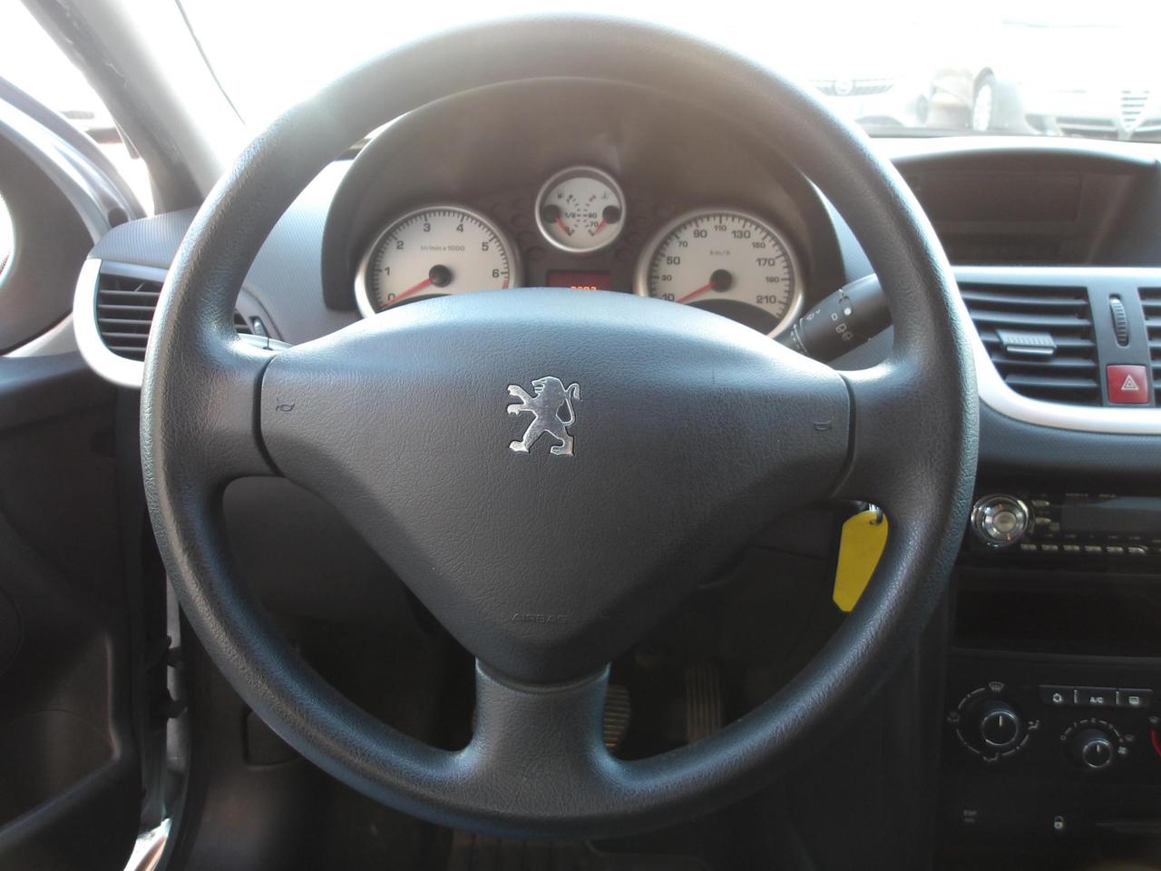 Peugeot 207 5 Porte 207 5p 1.4 8v X-Line FL