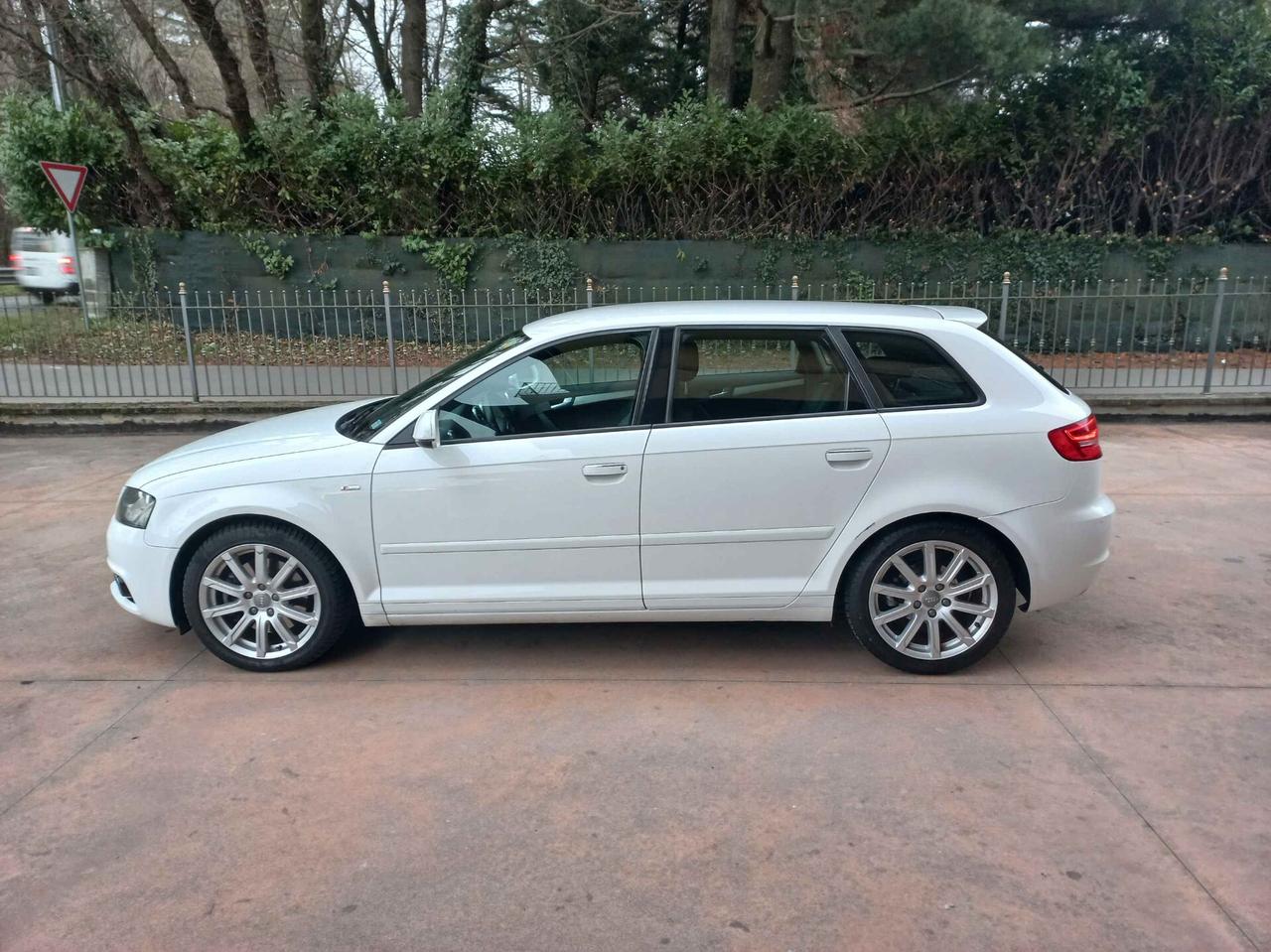 Audi A3 SPB 2.0 TDI 170 CV Allestimento Sline
