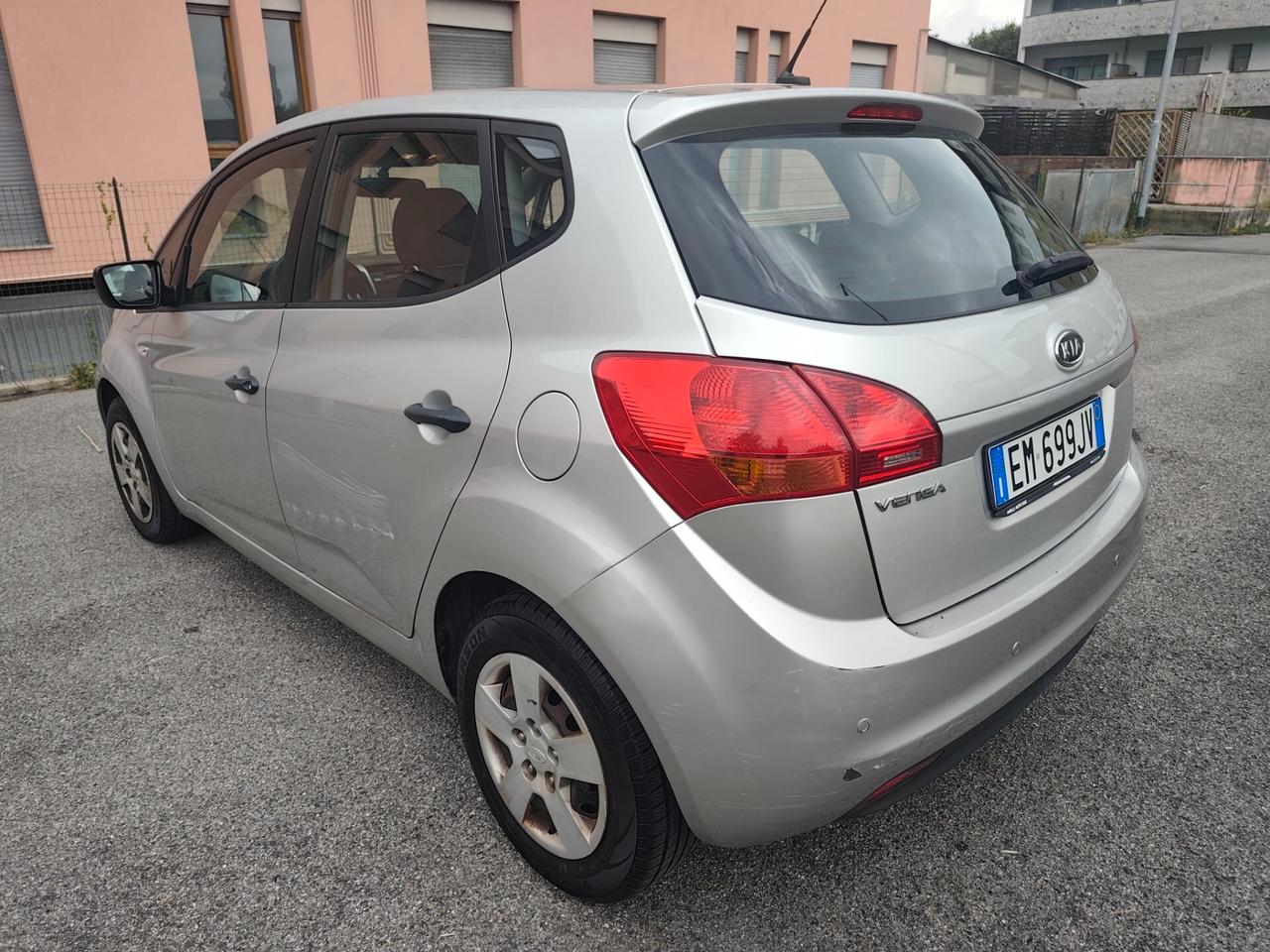 Kia Venga 1.4 Benzina GPL euro 5 neopatentati