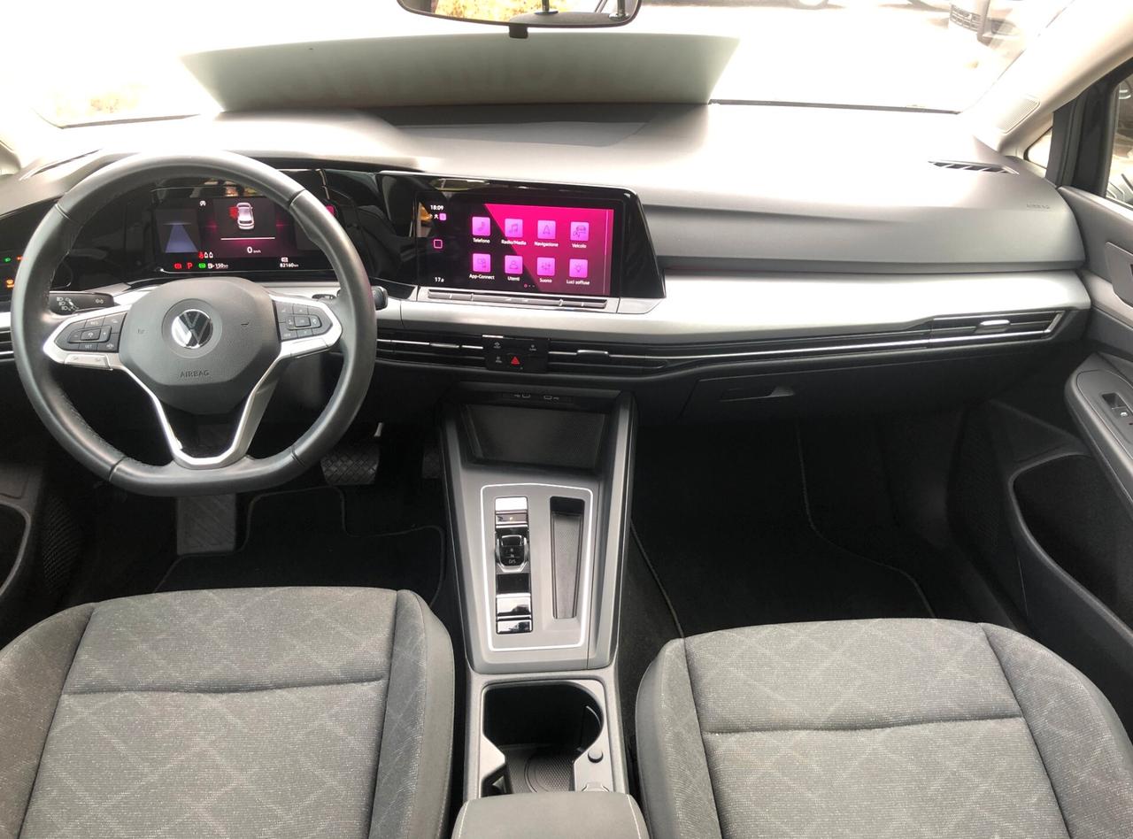 Volkswagen Golf 1.0 eTSI EVO DSG Life