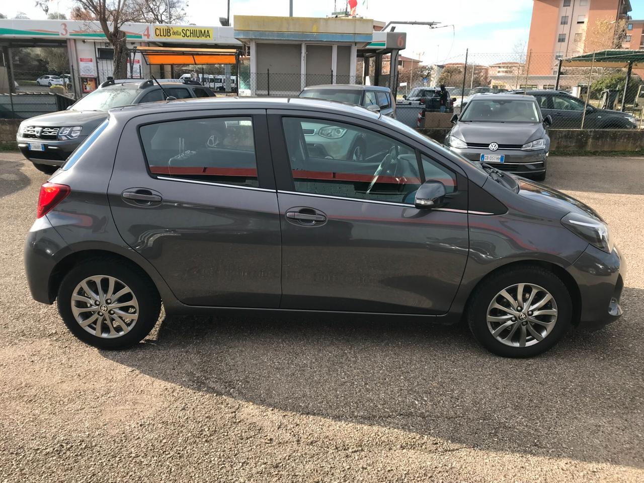 Toyota Yaris 1.0 5 porte