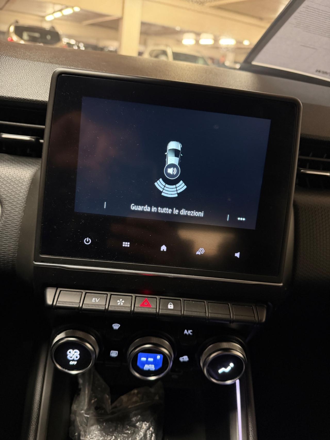 Renault Clio Full Hybrid E-Tech 140 CV 5 porte Intens