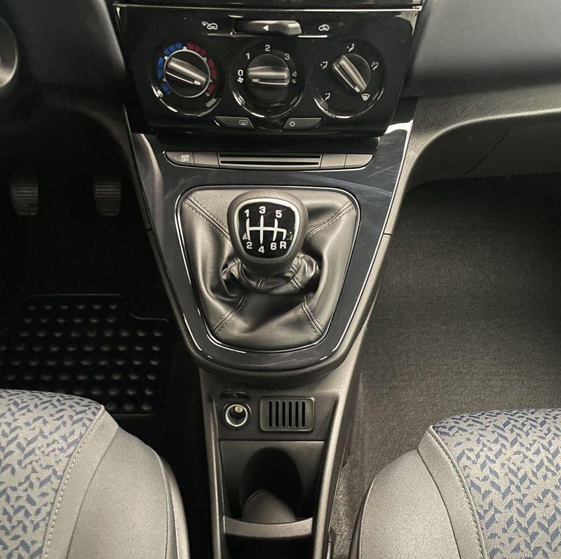 Lancia Ypsilon 1.0 FireFly 5 porte S&S Hybrid Oro