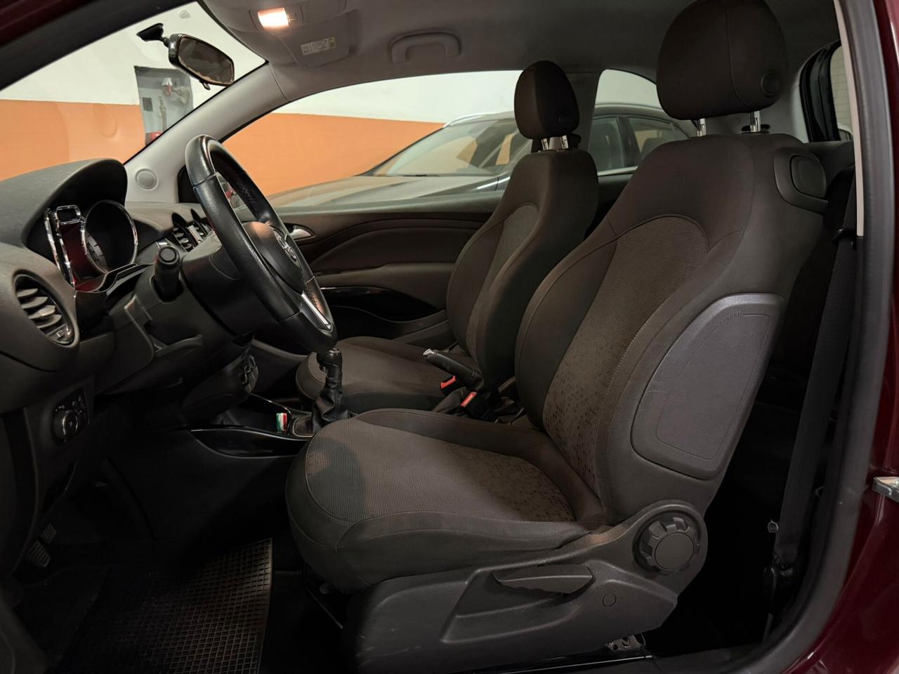 Opel Adam 1.4 87 CV GPL Tech Unlimited